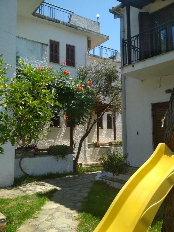 Kalama Apartments Kálamos Екстериор снимка