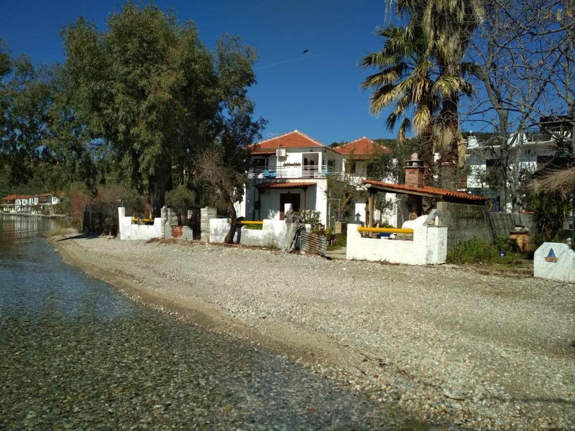 Kalama Apartments Kálamos Екстериор снимка